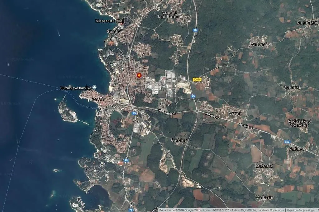 Ground Floor - Friendly Apartment In The Garden + Free Parking Porec Croatia