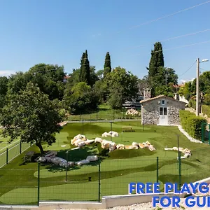 Grota Poreč
